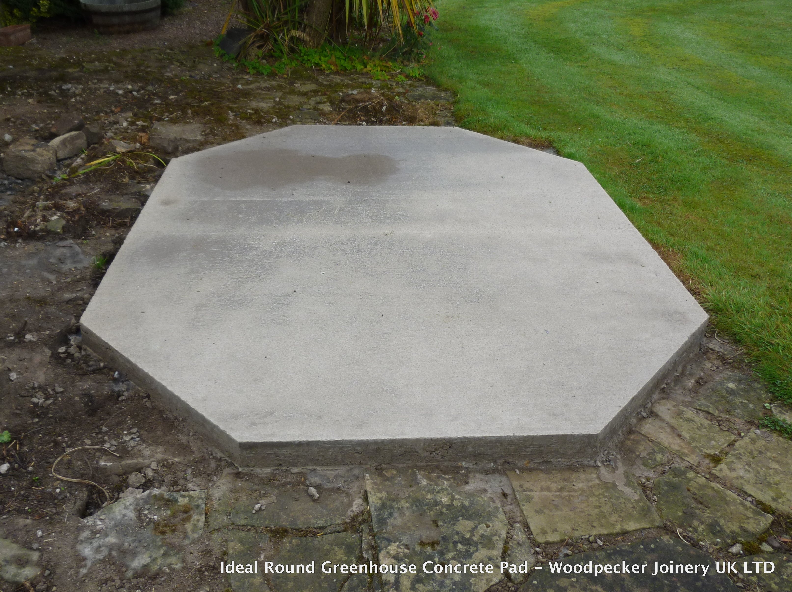 Cedar Greenhouse Round Base For Loxley or Dagdale